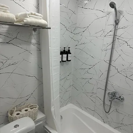 Ac Apartment